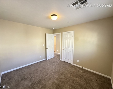 637 Lucky Pine Street - Photo Thumbnail 34
