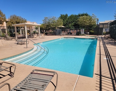 637 Lucky Pine Street - Photo Thumbnail 5