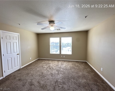 637 Lucky Pine Street - Photo Thumbnail 17