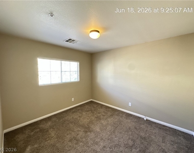 637 Lucky Pine Street - Photo Thumbnail 32