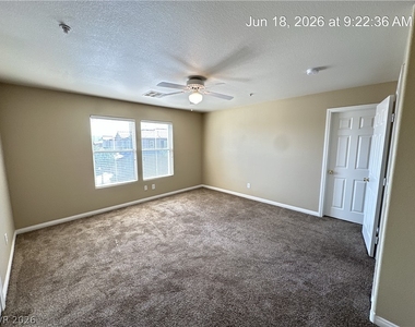 637 Lucky Pine Street - Photo Thumbnail 18