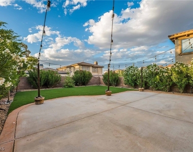 220 Via Mezza Luna Court - Photo Thumbnail 40