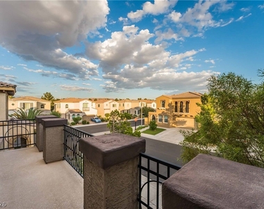 220 Via Mezza Luna Court - Photo Thumbnail 35