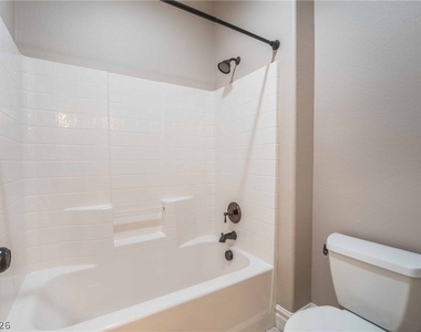 220 Via Mezza Luna Court - Photo Thumbnail 30