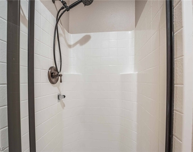 220 Via Mezza Luna Court - Photo Thumbnail 26