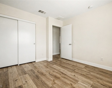 7804 Amulet Street - Photo Thumbnail 30