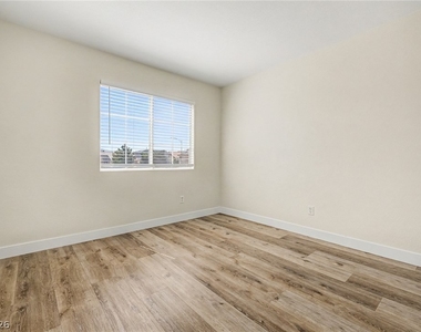 7804 Amulet Street - Photo Thumbnail 29