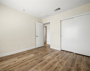 7804 Amulet Street - Photo Thumbnail 28