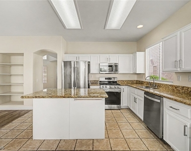7804 Amulet Street - Photo Thumbnail 15