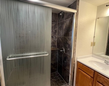 4964 Newport Cove Drive - Photo Thumbnail 11