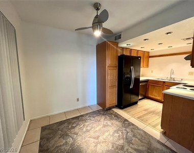 4964 Newport Cove Drive - Photo Thumbnail 5