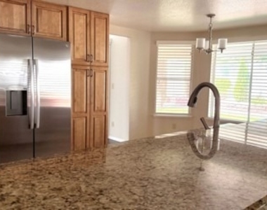 3317 Royal Glen Court - Photo Thumbnail 16