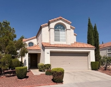 3317 Royal Glen Court - Photo Thumbnail 1