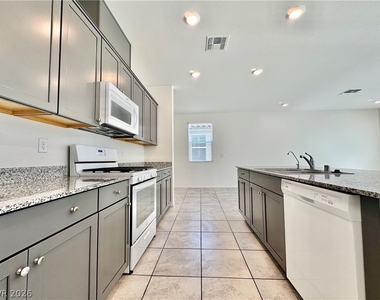 4258 Tarim Street - Photo Thumbnail 20