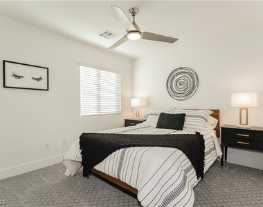 1041 Chestnut Chase Street - Photo Thumbnail 13