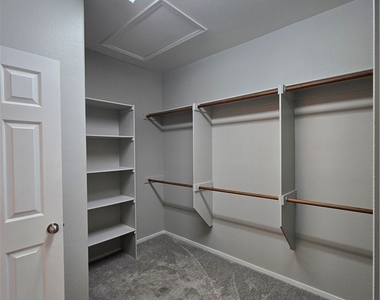 2774 Alnwick Court - Photo Thumbnail 40