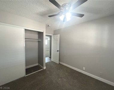 3801 Valley Forge Avenue - Photo Thumbnail 15
