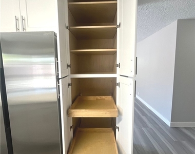 3801 Valley Forge Avenue - Photo Thumbnail 12