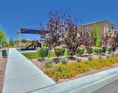 8644 Luse Street - Photo Thumbnail 20
