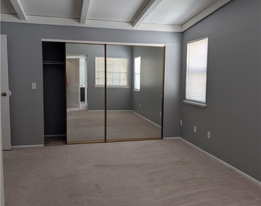 4732 Obannon Drive - Photo Thumbnail 6