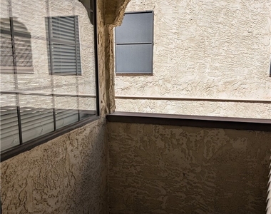 4732 Obannon Drive - Photo Thumbnail 3