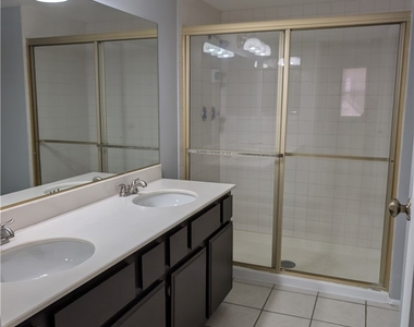 4732 Obannon Drive - Photo Thumbnail 8