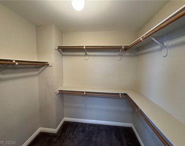 8653 Freeport Lane - Photo Thumbnail 11