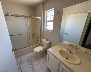 8653 Freeport Lane - Photo Thumbnail 15