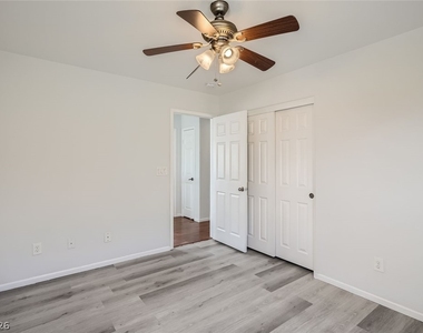 11783 Red Water Court - Photo Thumbnail 8