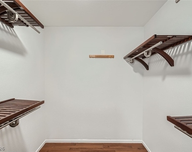 11783 Red Water Court - Photo Thumbnail 6