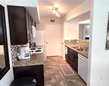 2300 E Silverado Ranch - Photo Thumbnail 17