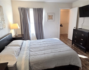 2300 E Silverado Ranch - Photo Thumbnail 9