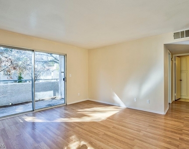 3035 Casey Drive - Photo Thumbnail 9