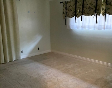 2612 Mason - Photo Thumbnail 9