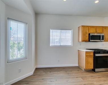 892 Blue Rosalie Place - Photo Thumbnail 19