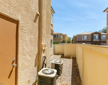 892 Blue Rosalie Place - Photo Thumbnail 41