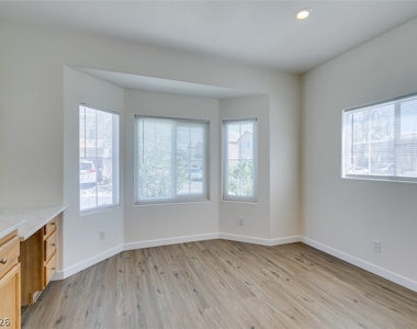 892 Blue Rosalie Place - Photo Thumbnail 18