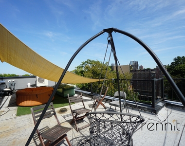 209 Troy Avenue - Photo Thumbnail 6