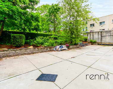 209 Troy Avenue - Photo Thumbnail 7