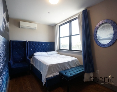 209 Troy Avenue - Photo Thumbnail 3
