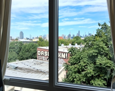511 Meeker Avenue - Photo Thumbnail 6