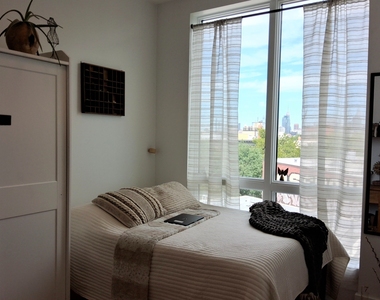 511 Meeker Avenue - Photo Thumbnail 14