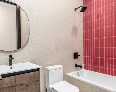 127 Thames Street - Photo Thumbnail 6