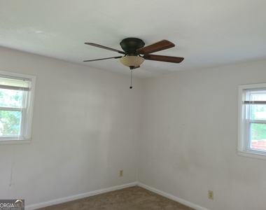 6324 Natha Avenue - Photo Thumbnail 11