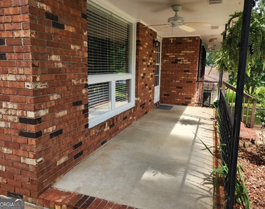 7527 Melinda Drive - Photo Thumbnail 2