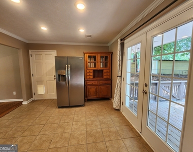 7527 Melinda Drive - Photo Thumbnail 10