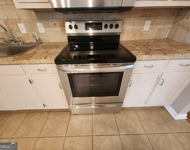 7527 Melinda Drive - Photo Thumbnail 12