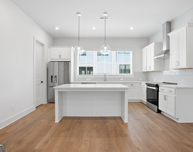 2597 Mackintosh Nw - Photo Thumbnail 8