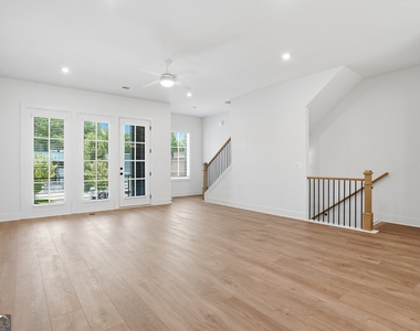 2597 Mackintosh Nw - Photo Thumbnail 5