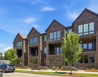 2597 Mackintosh Nw - Photo Thumbnail 1